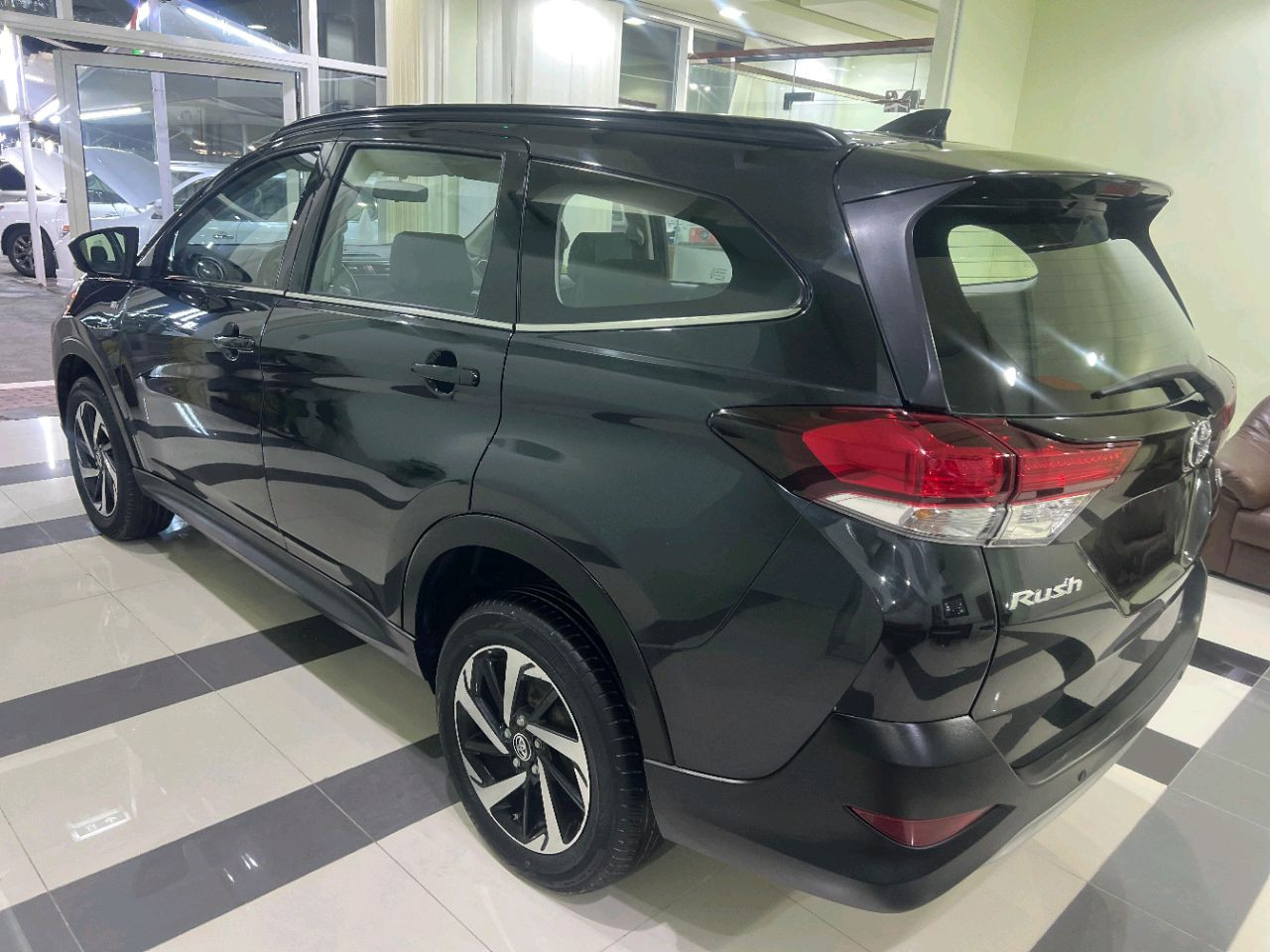 Toyota Rush - Image 11