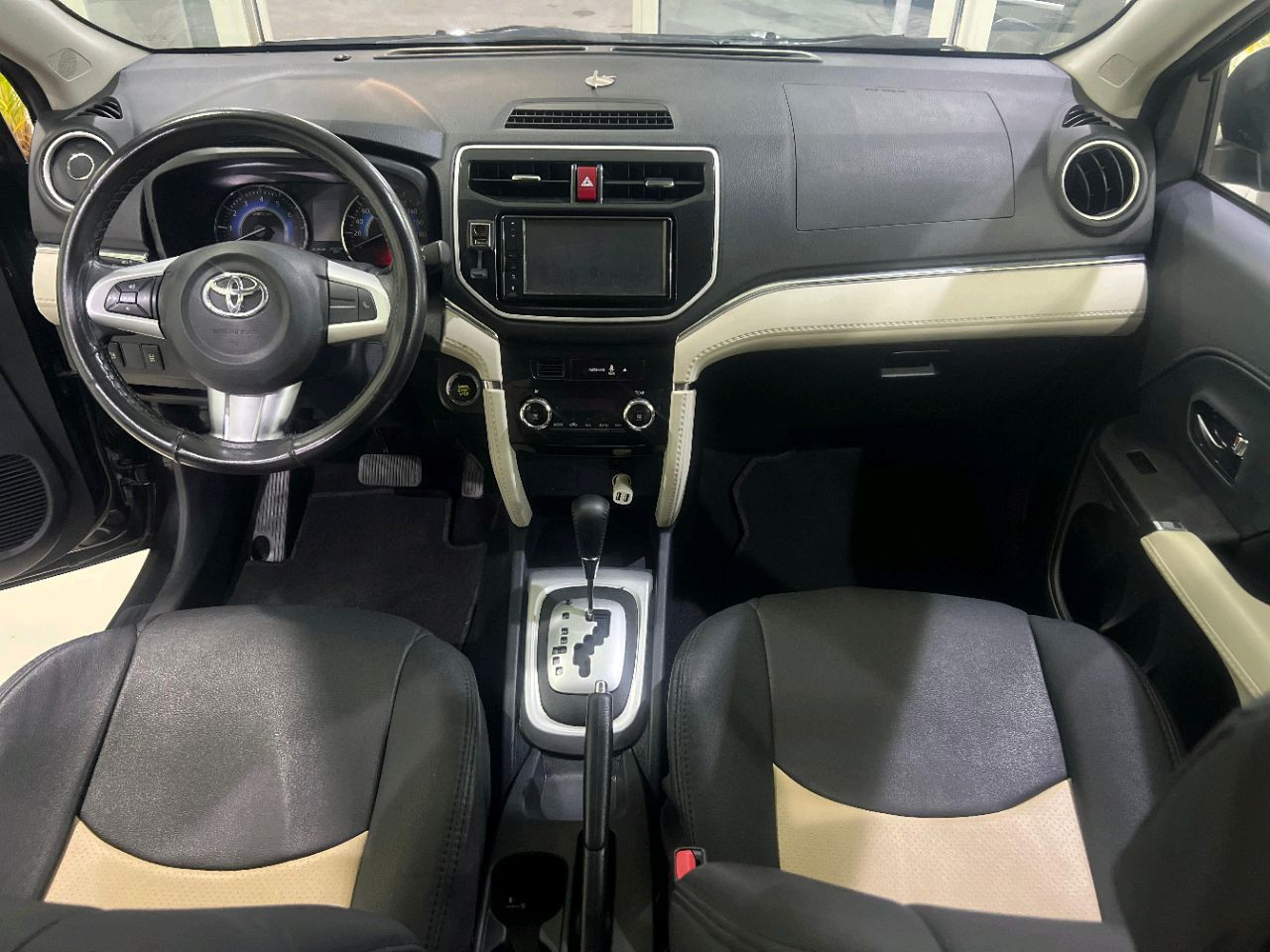 Toyota Rush - Image 12
