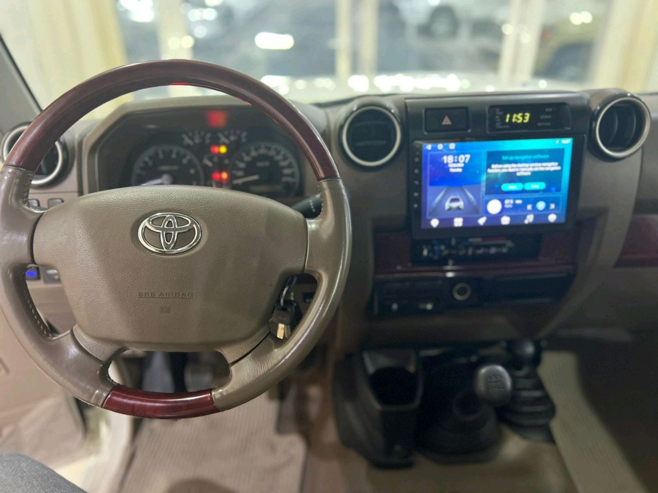 Toyota Land Cruiser - Image 2