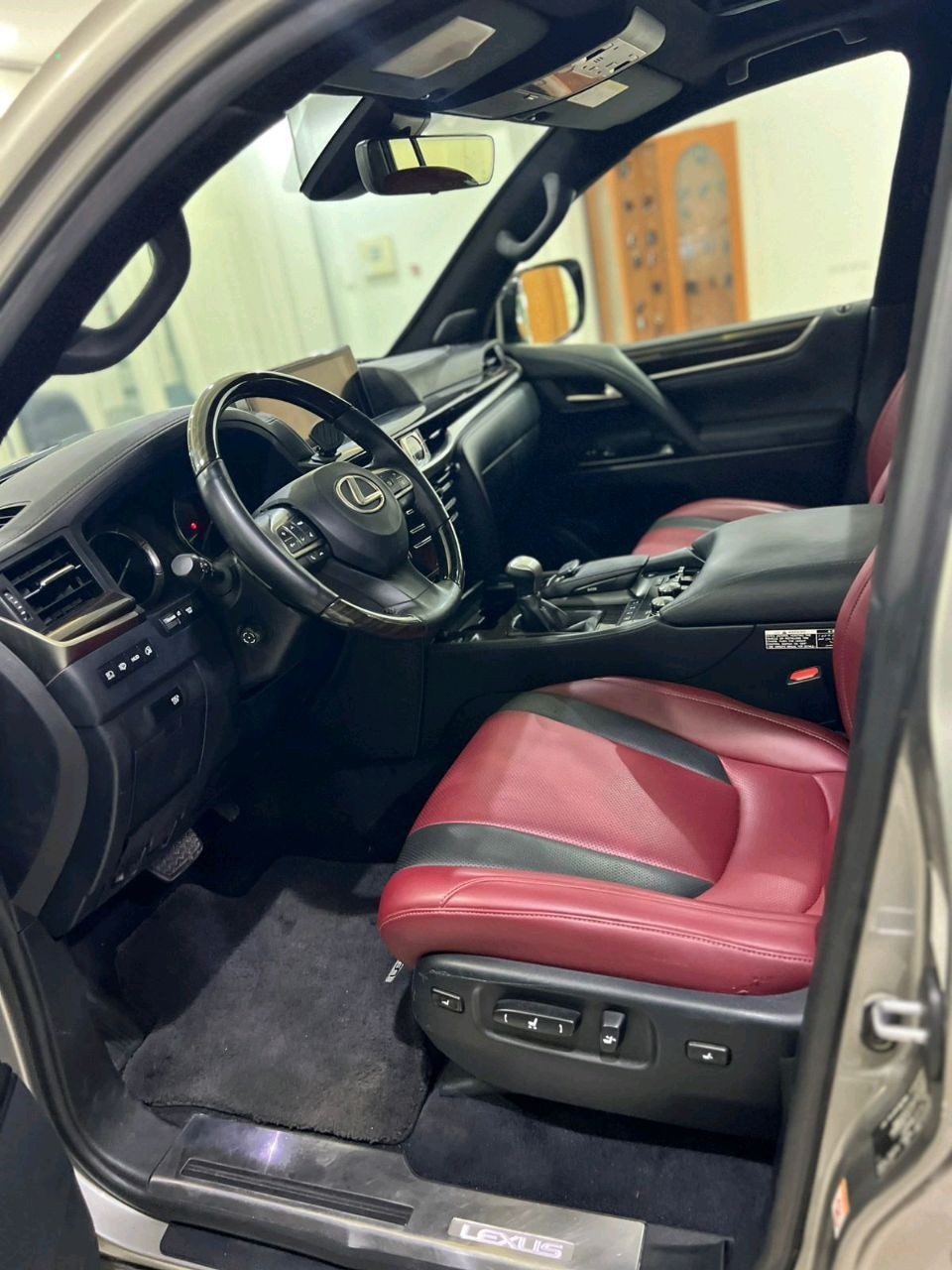 Lexus LX-Series - Image 7