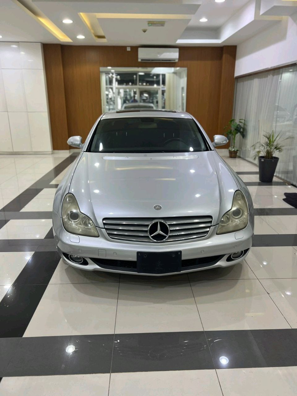 Mercedes Benz CLS-Class - Image 17
