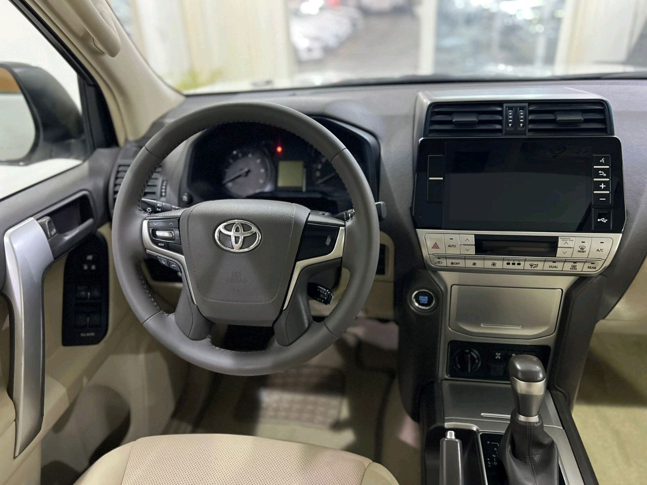Toyota Prado - Image 5