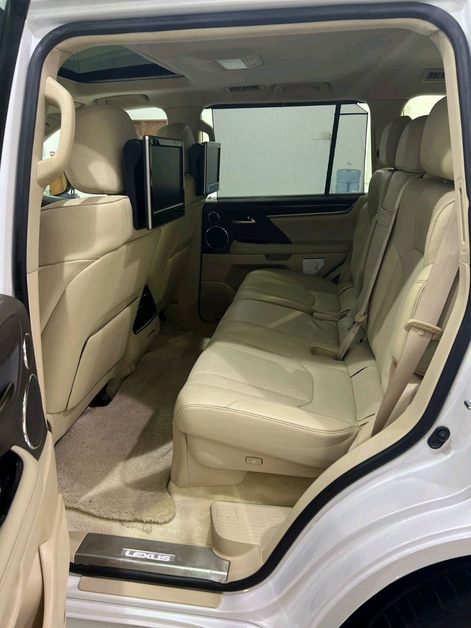 Lexus LX-Series - Image 14