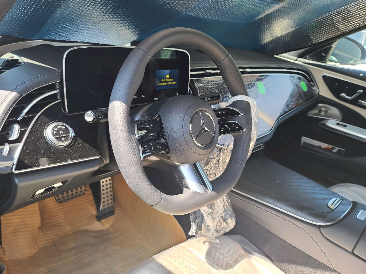 Mercedes Benz E-Class - Image 9