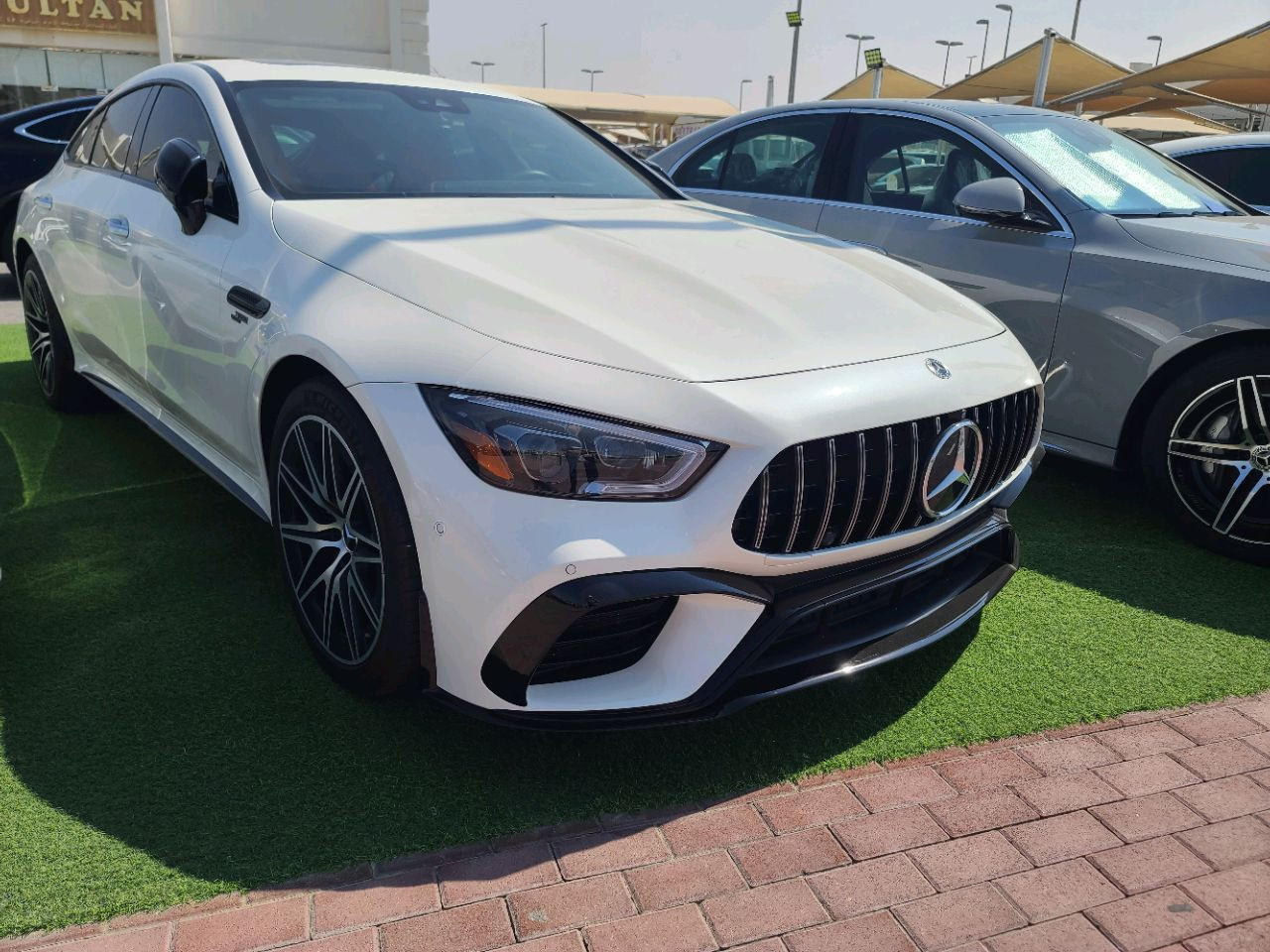 Mercedes Benz GT - Image 6