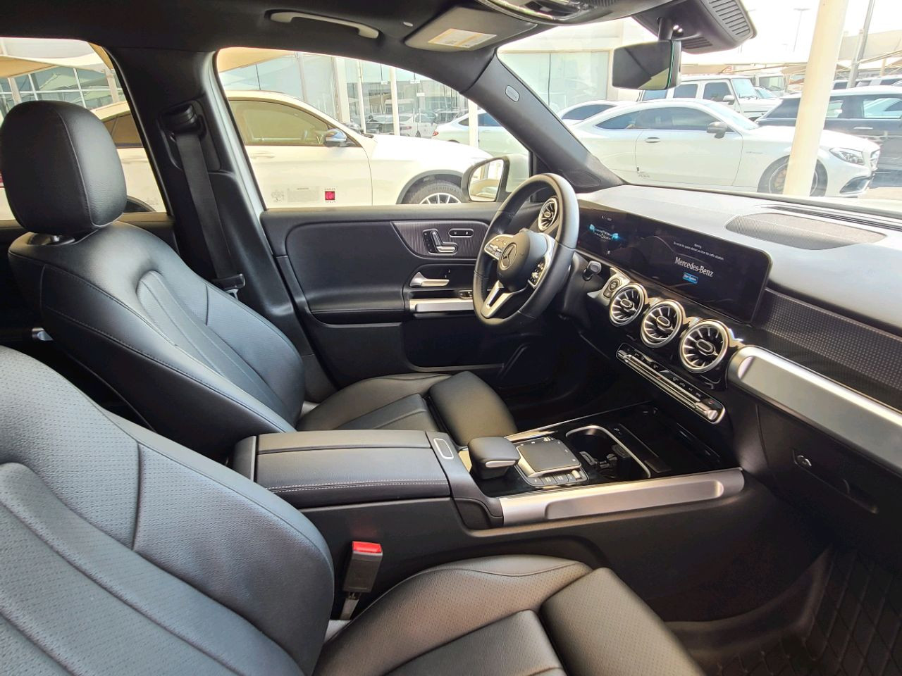 Mercedes Benz GLB - Image 10