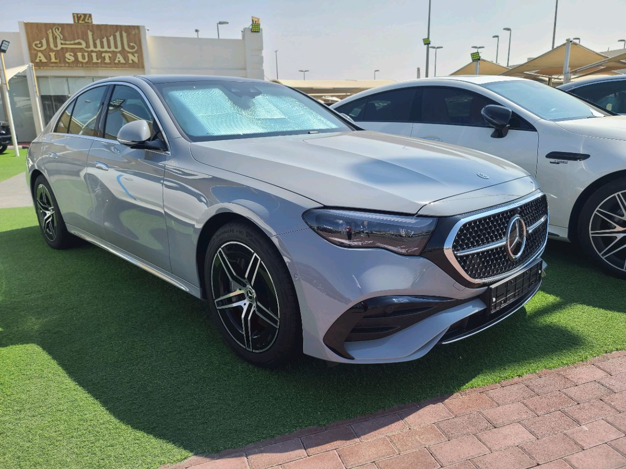 Mercedes Benz E-Class - Image 11