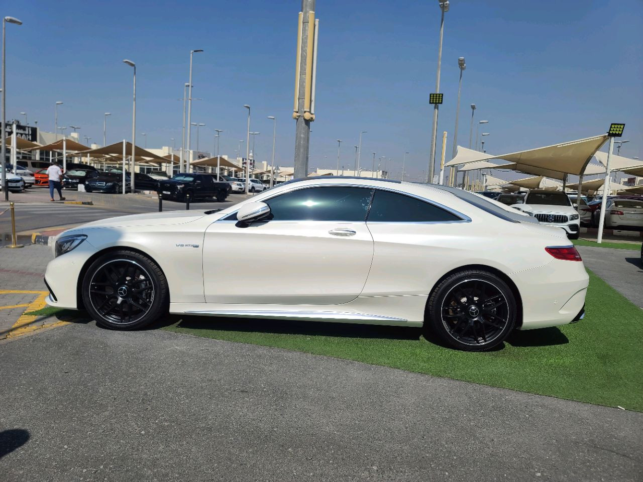 Mercedes Benz S-Class - Image 4