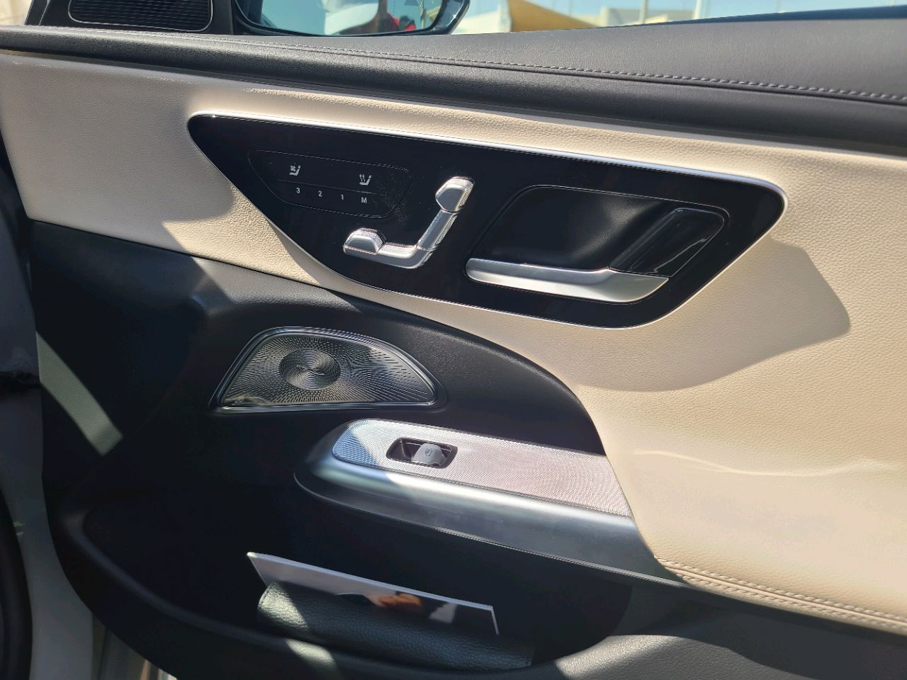 Mercedes Benz E-Class - Image 5