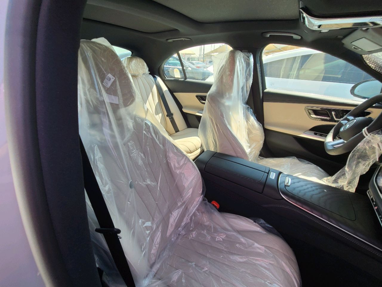 Mercedes Benz E-Class - Image 3