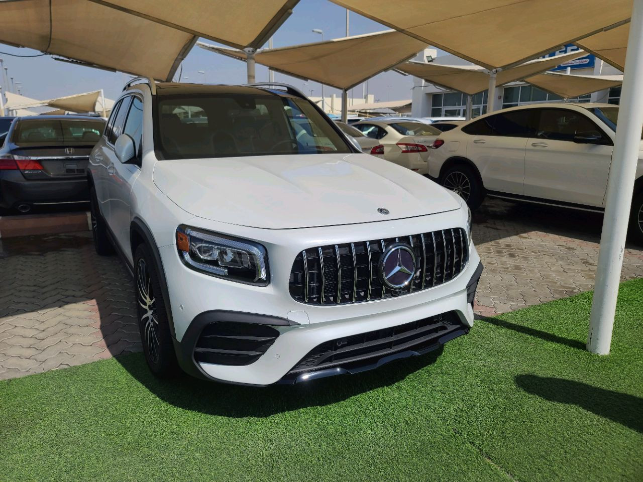 Mercedes Benz GLB - Image 3