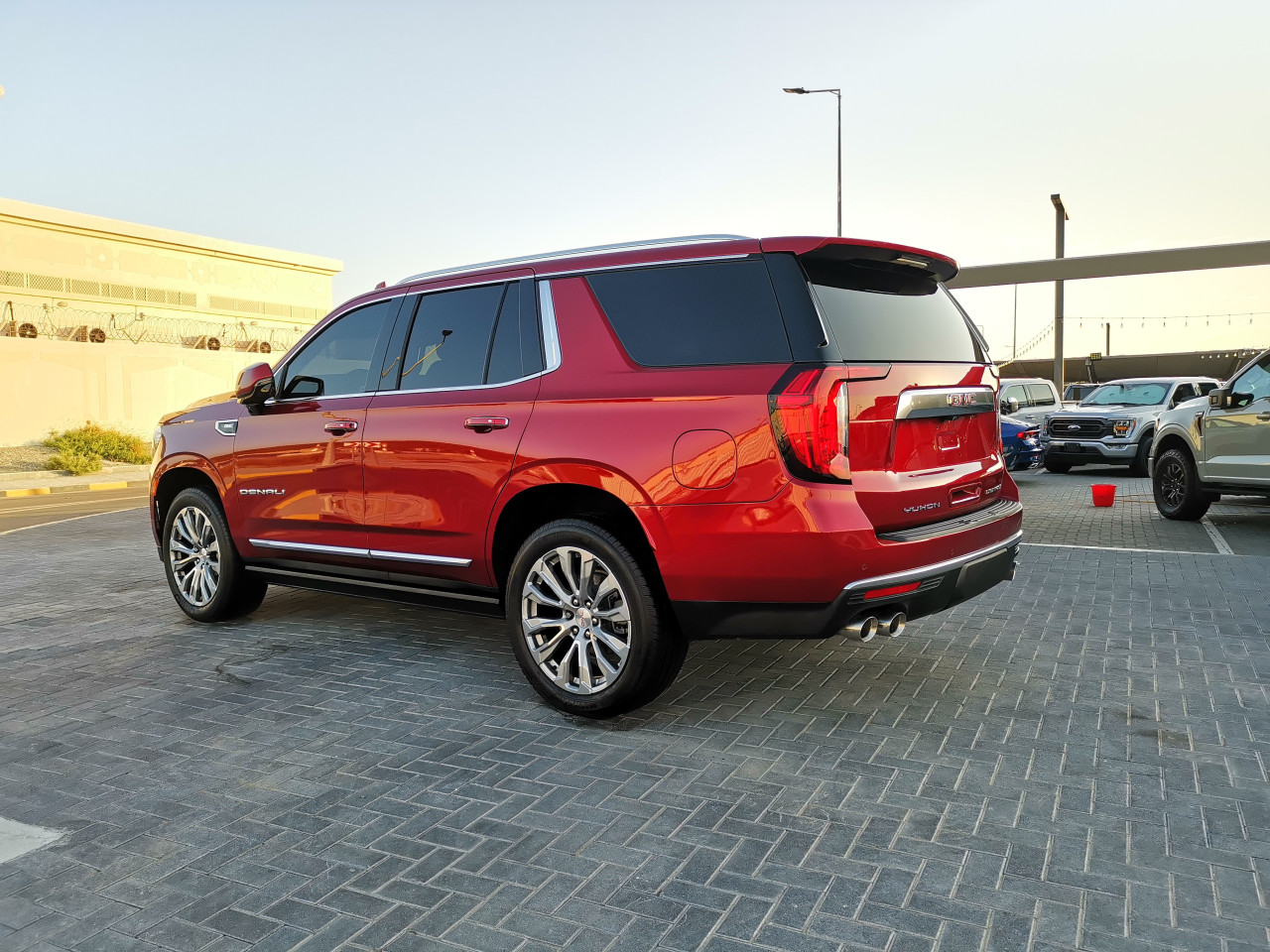 GMC Denali - Image 5