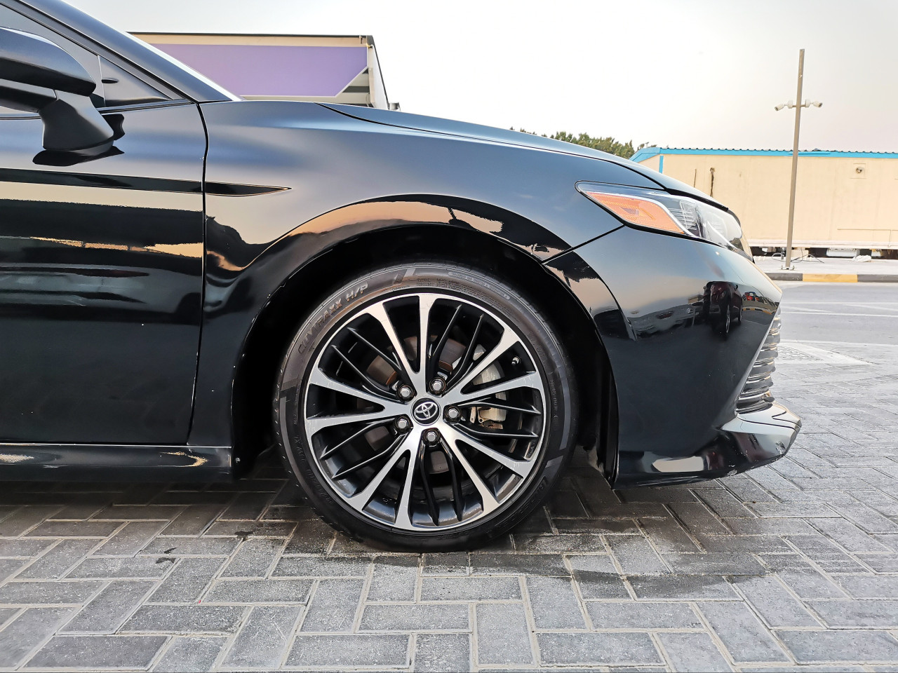 Toyota Camry - Image 5
