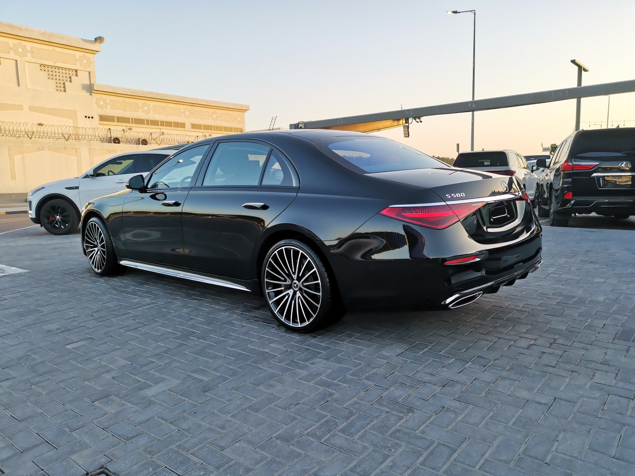 Mercedes Benz S-Class - Image 5