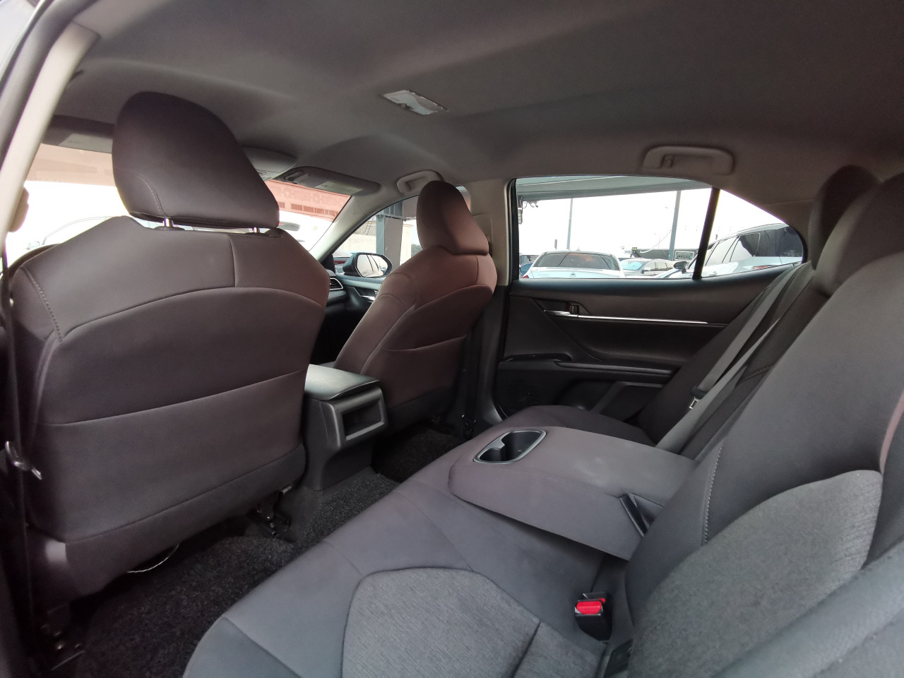 Toyota Camry - Image 9