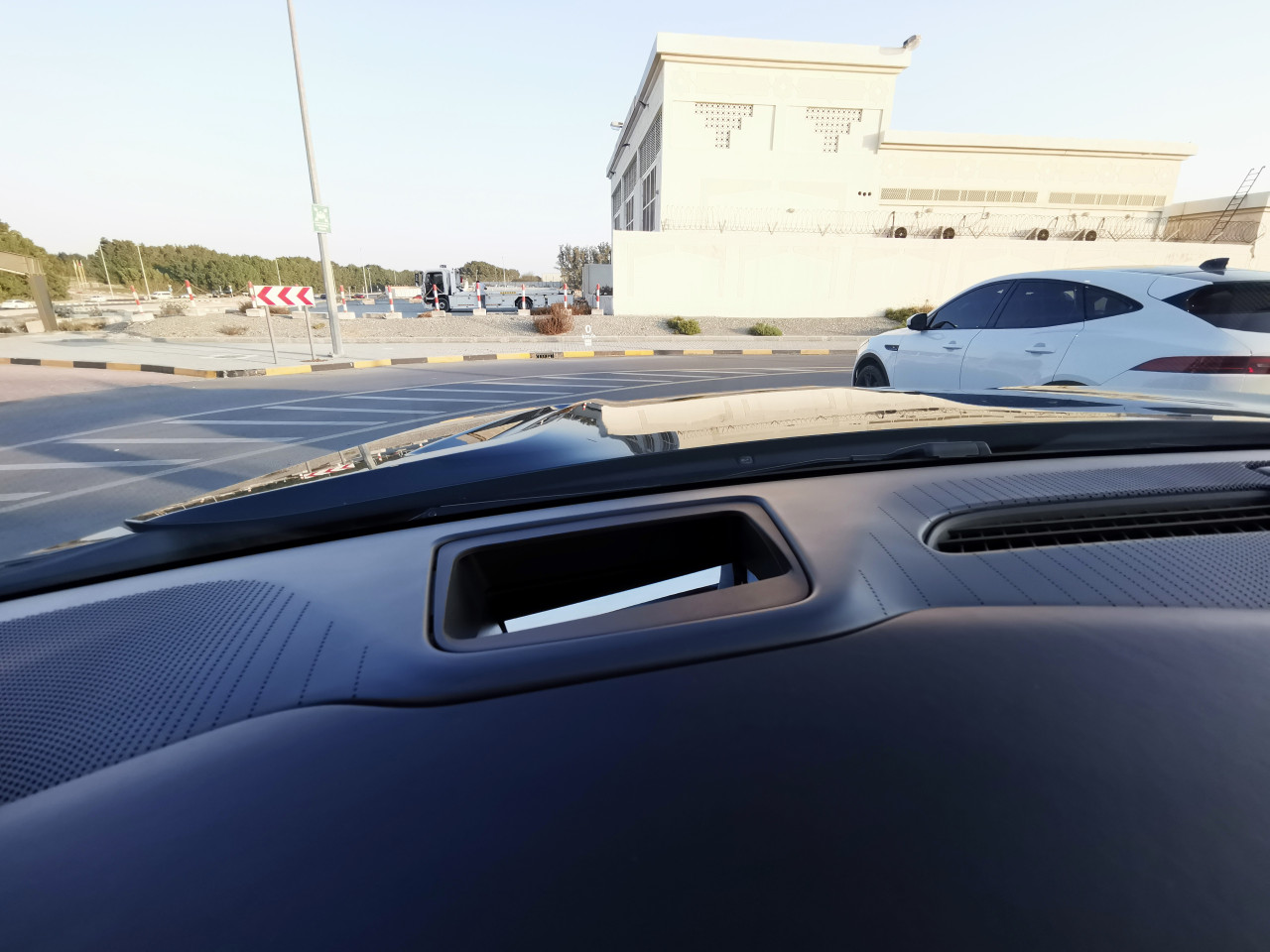 Cadillac Escalade - Image 6