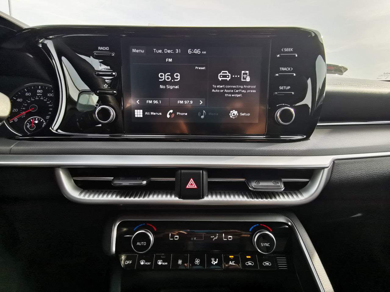 KIA K 5 - Image 11