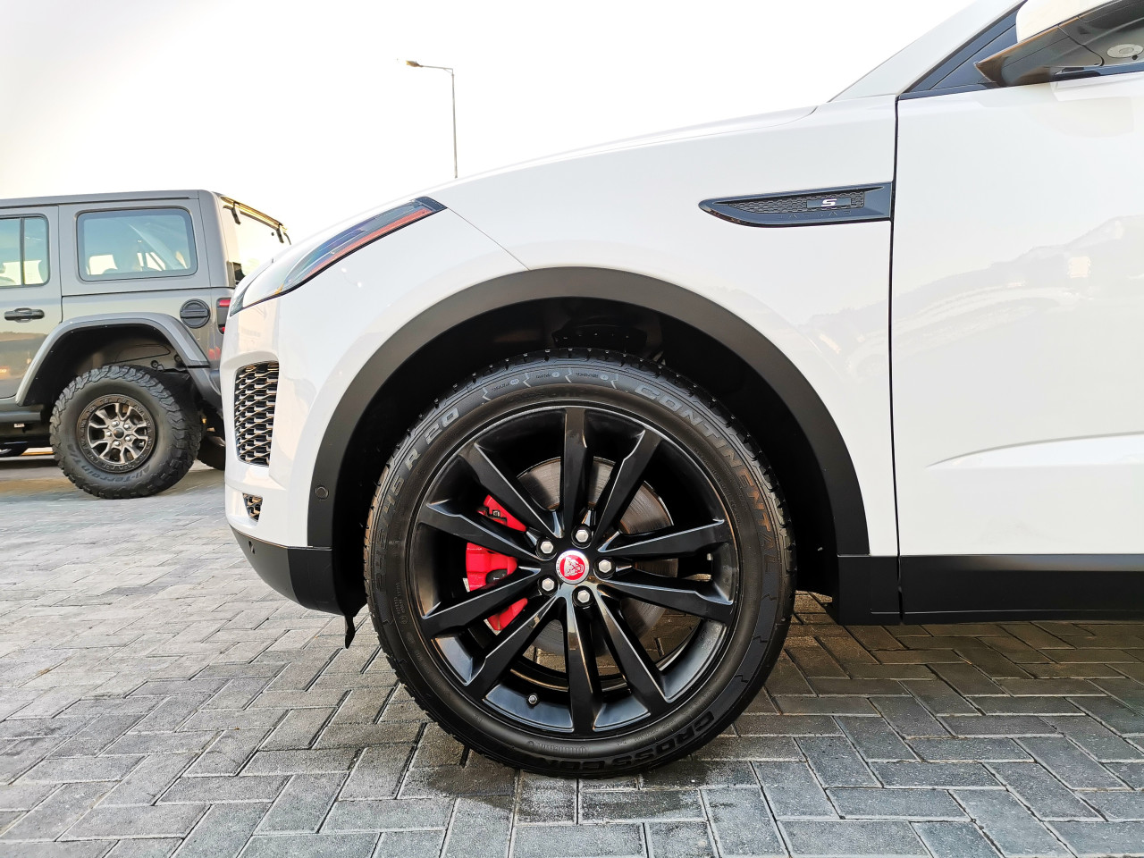 Jaguar E‑PACE - Image 5