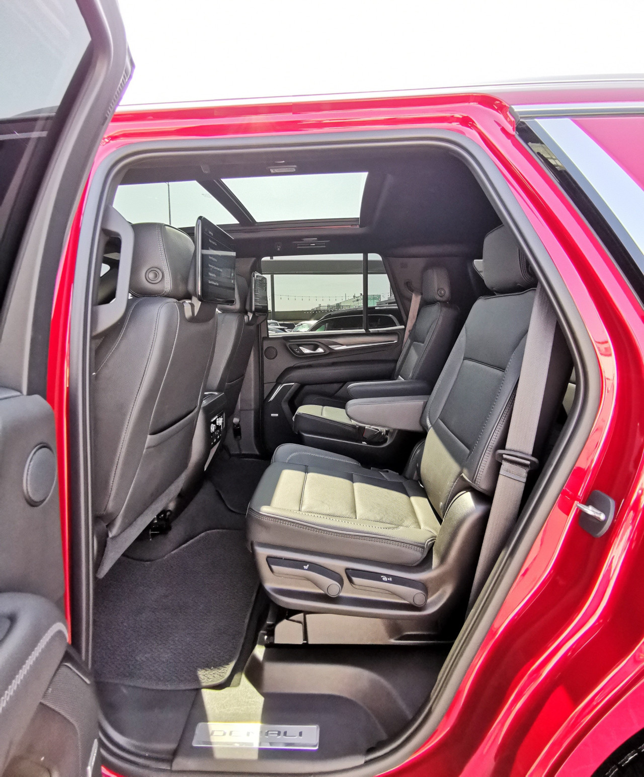 GMC Denali - Image 9