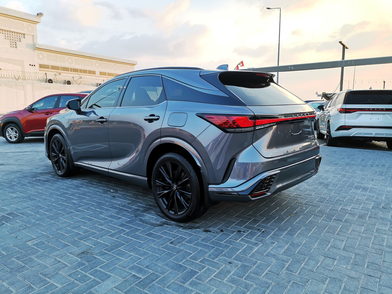 Lexus RX-Series - Image 5