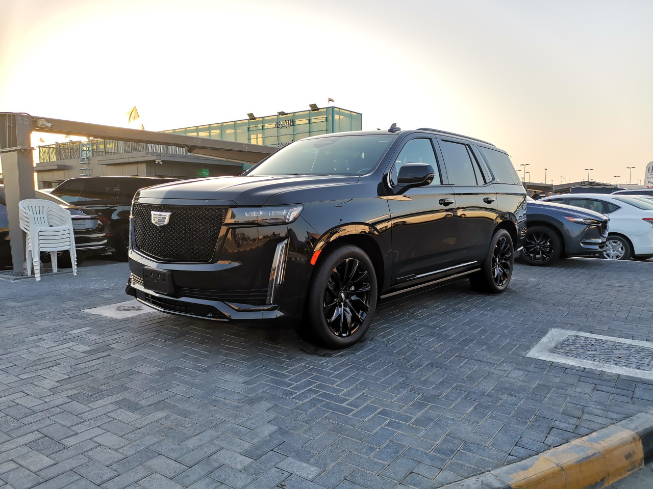 Cadillac Escalade - Image 3