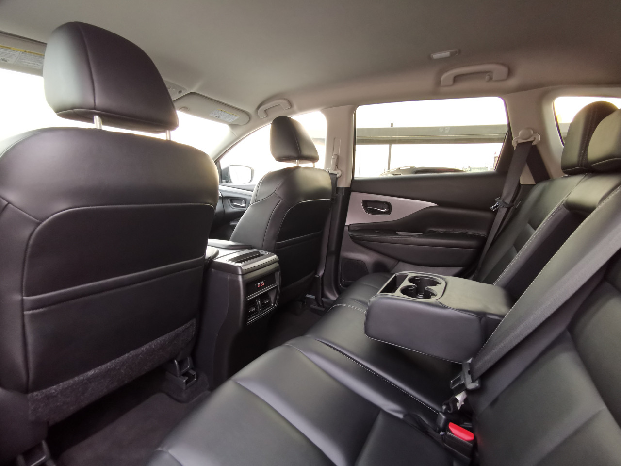 Nissan Murano - Image 10