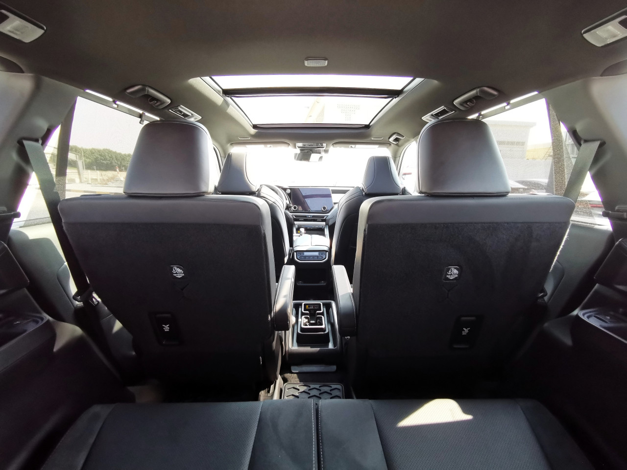 Lexus RX-Series - Image 12