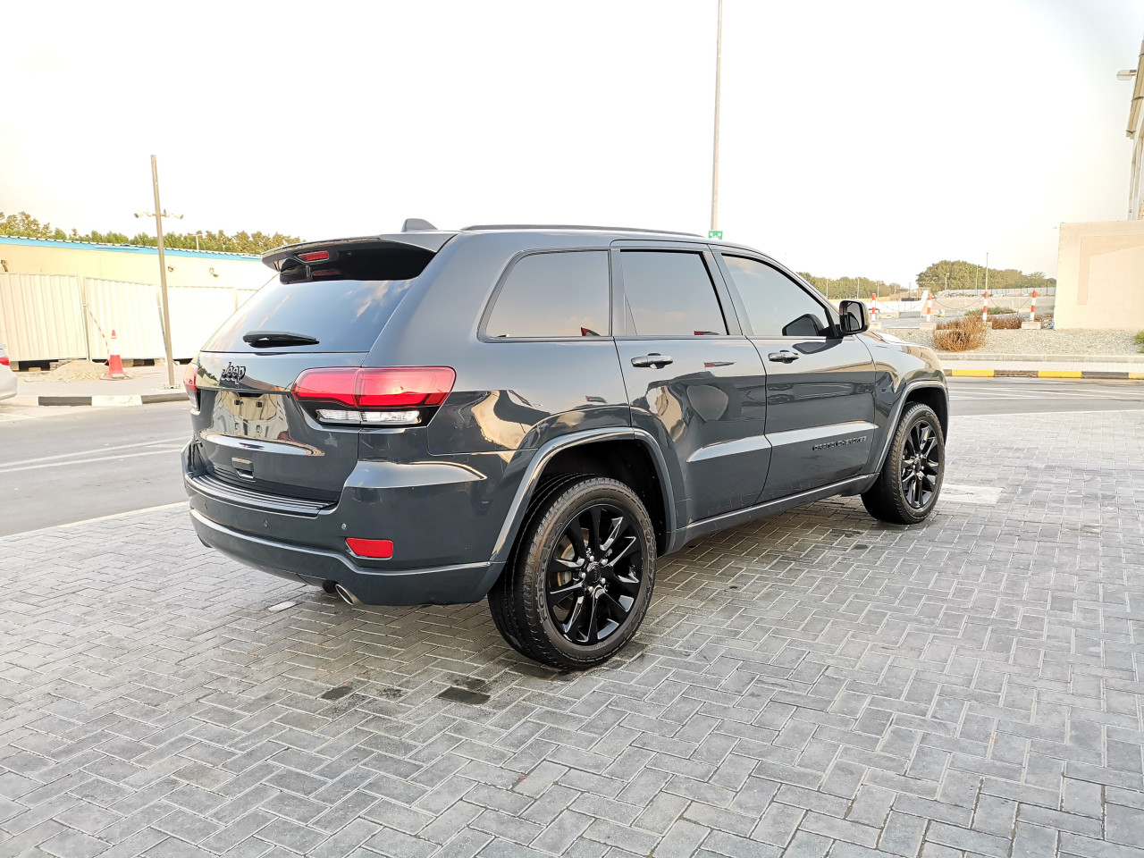 Jeep Grand Cherokee - Image 6