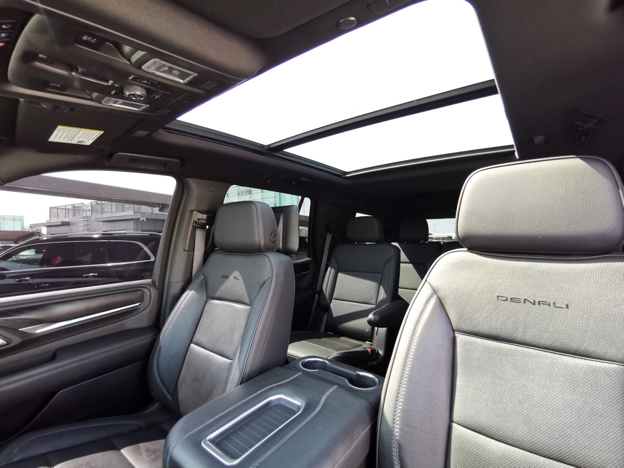 GMC Denali - Image 8