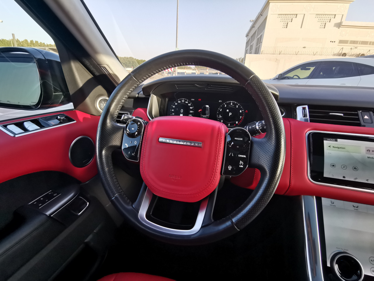 Range Rover Sport - Image 12