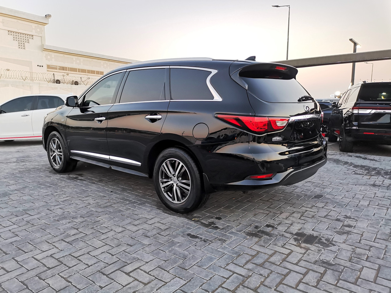 Infiniti QX60 - Image 6