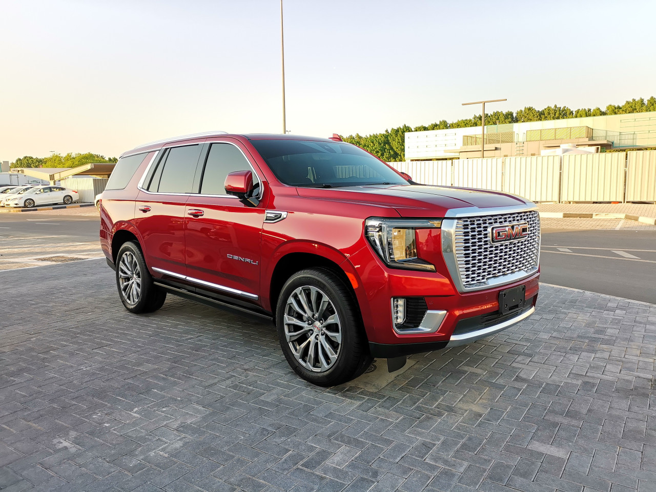 GMC Denali - Image 4
