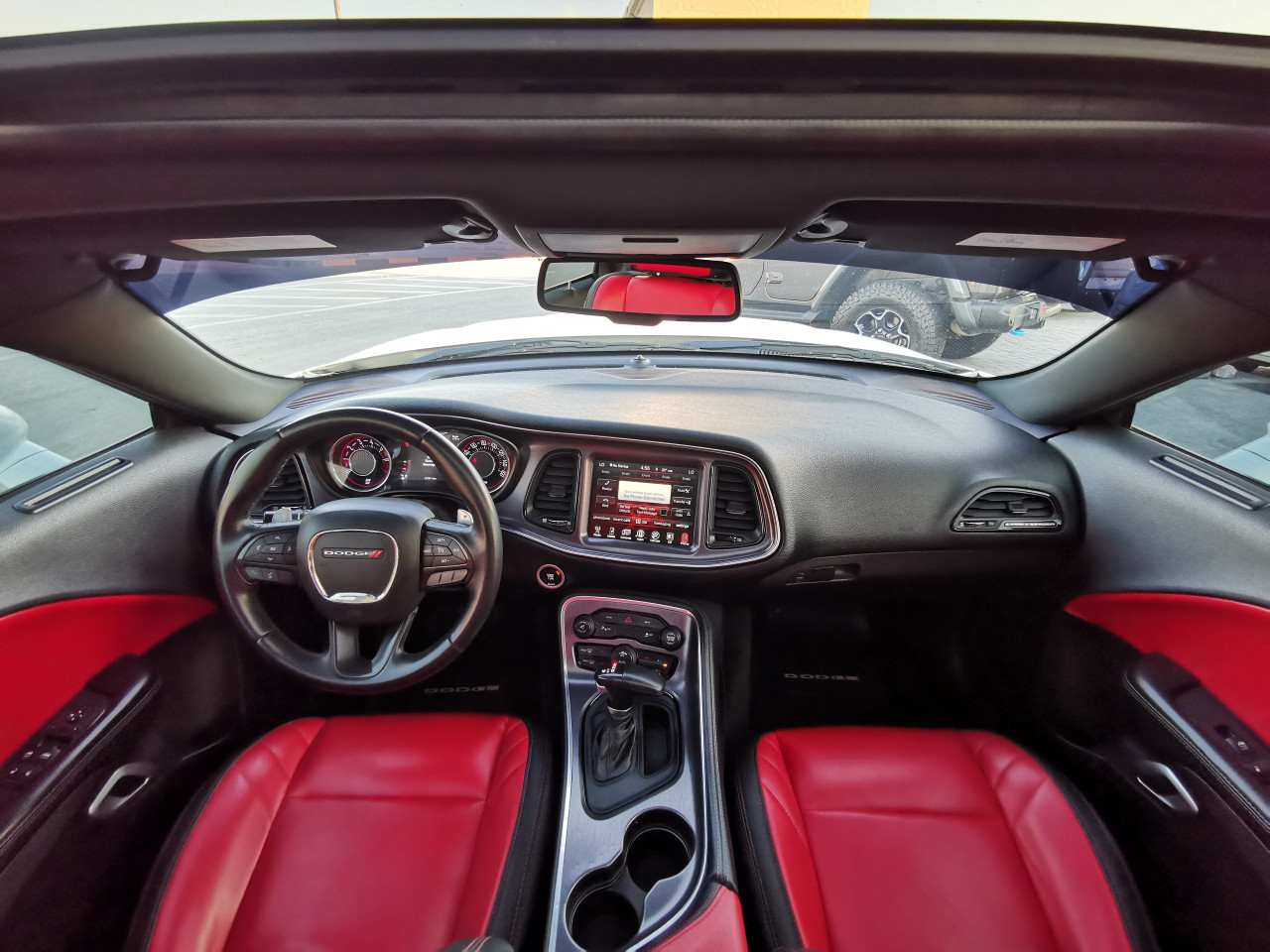 Dodge Challenger - Image 9
