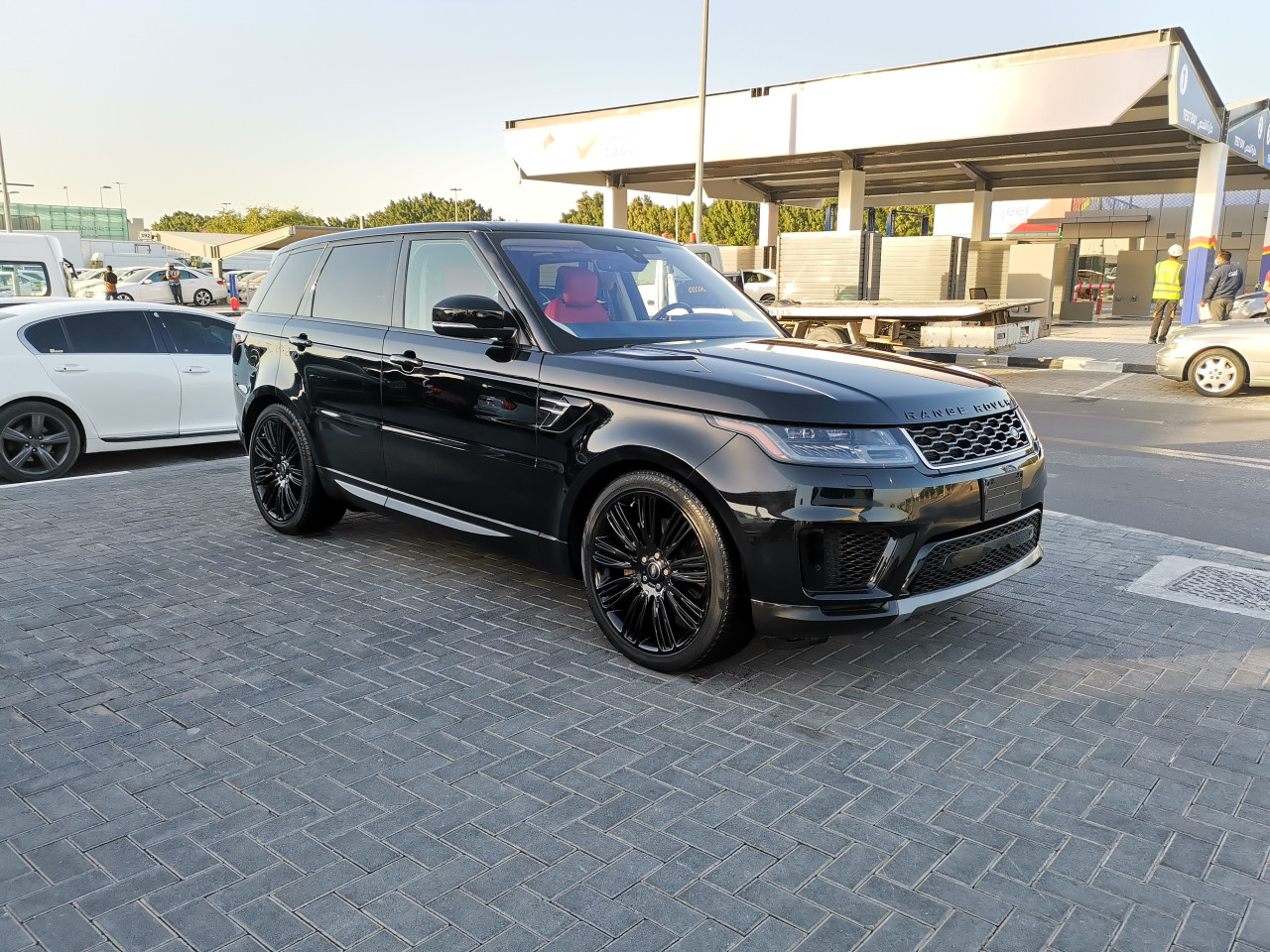 Range Rover Sport - Image 4