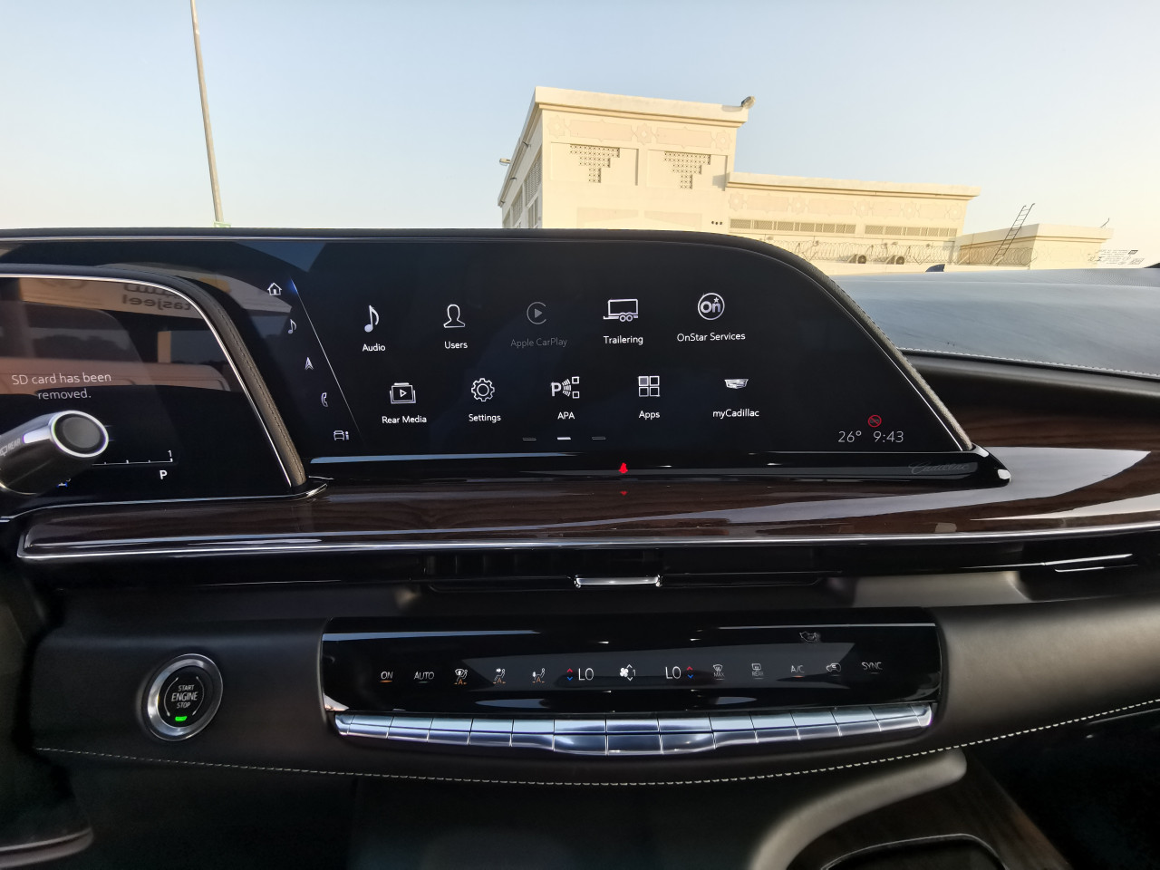 Cadillac Escalade - Image 7