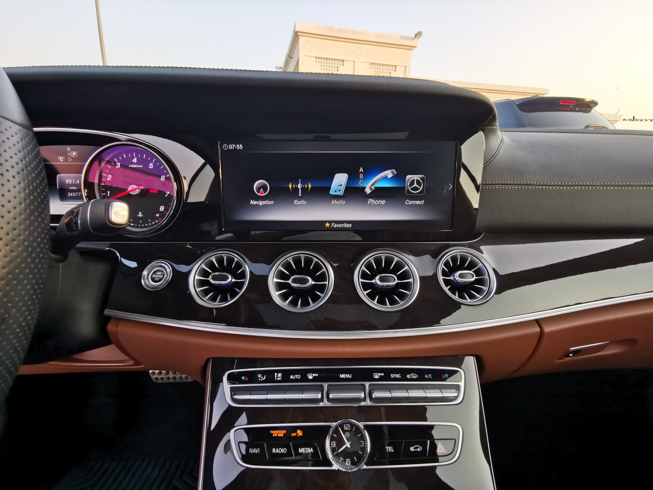 Mercedes Benz E-Class - Image 10