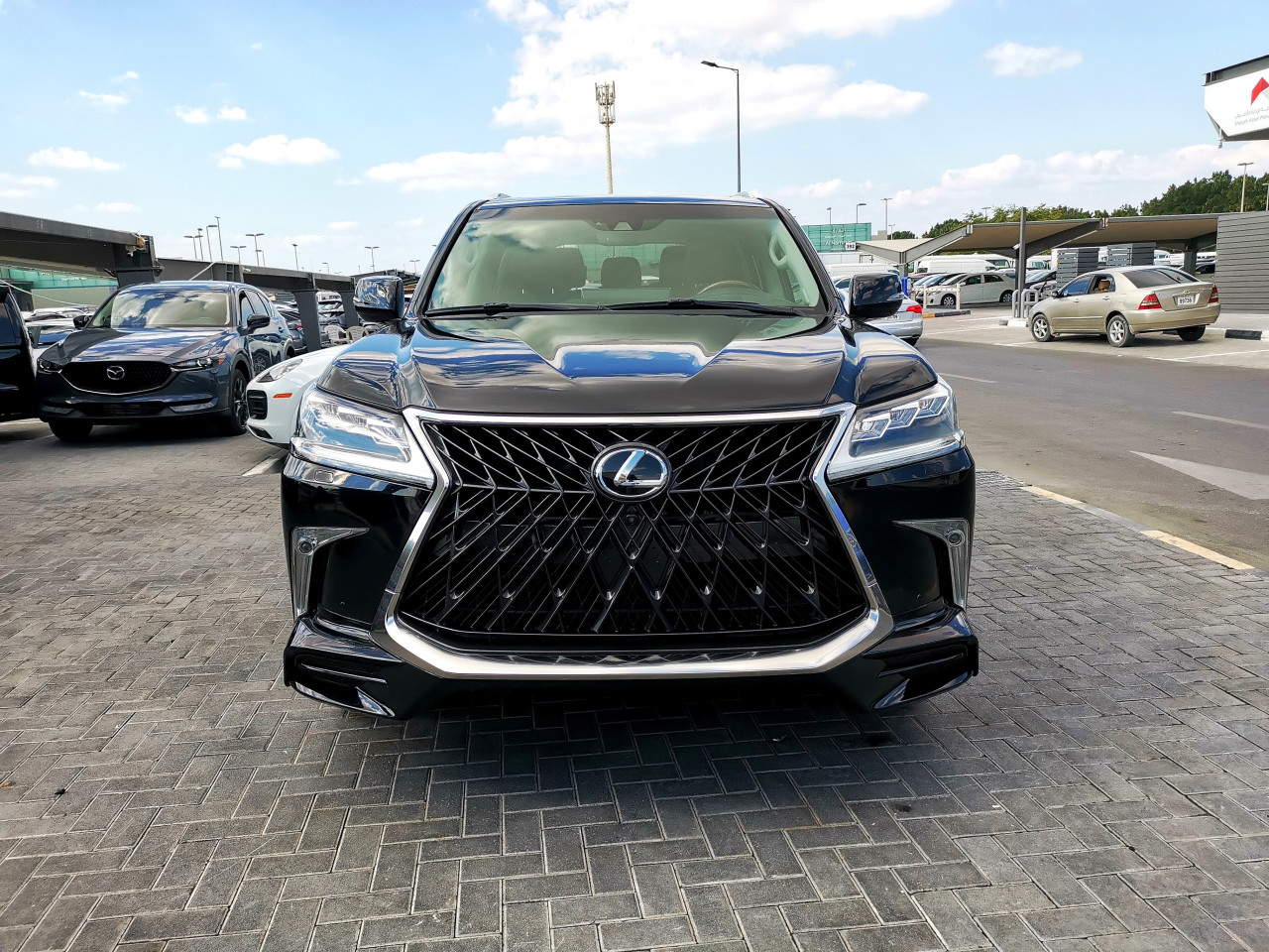 Lexus LX-Series - Image 3