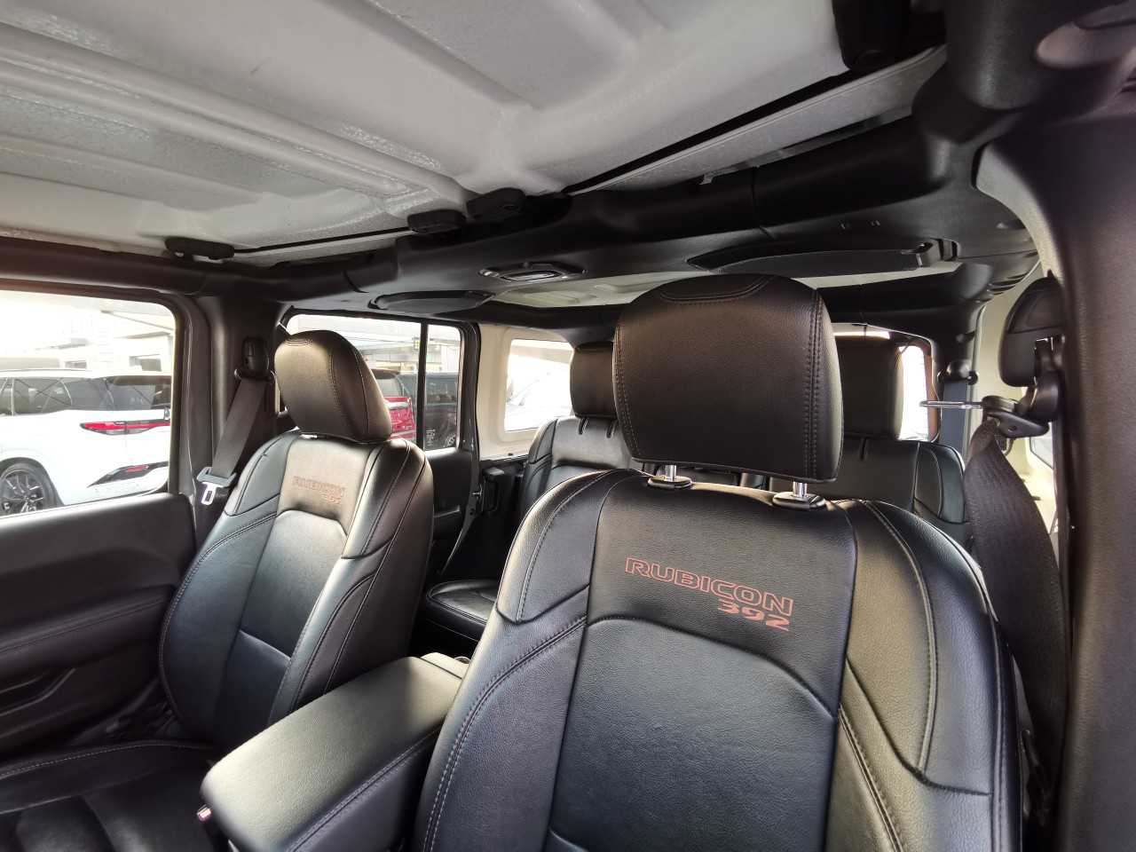 Jeep Wrangler - Image 9
