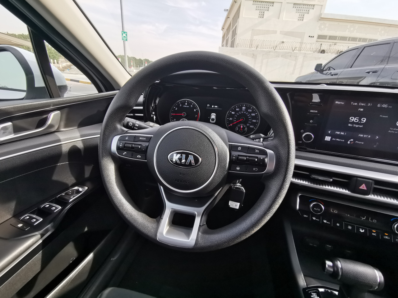 KIA K 5 - Image 12
