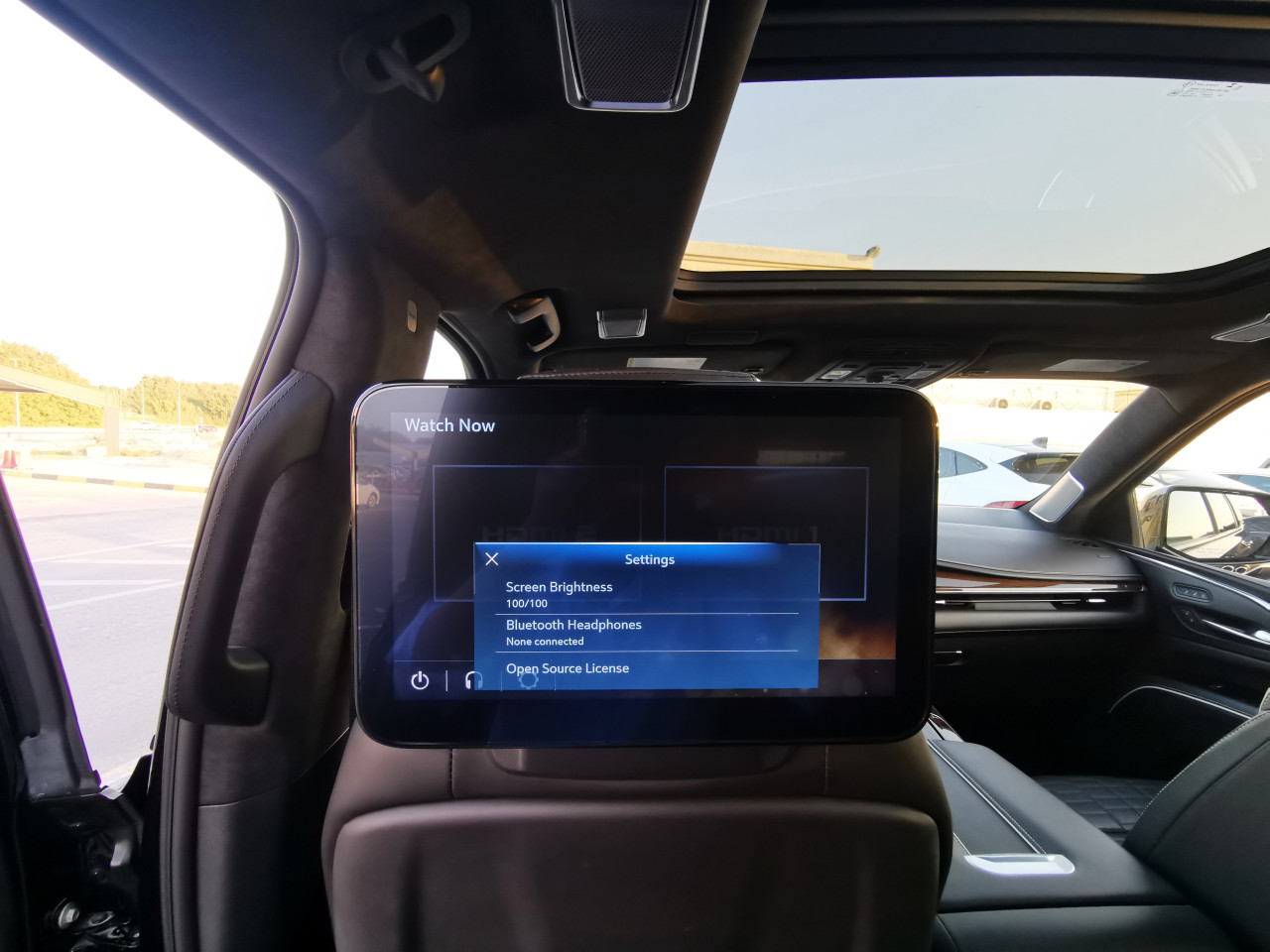 Cadillac Escalade - Image 10