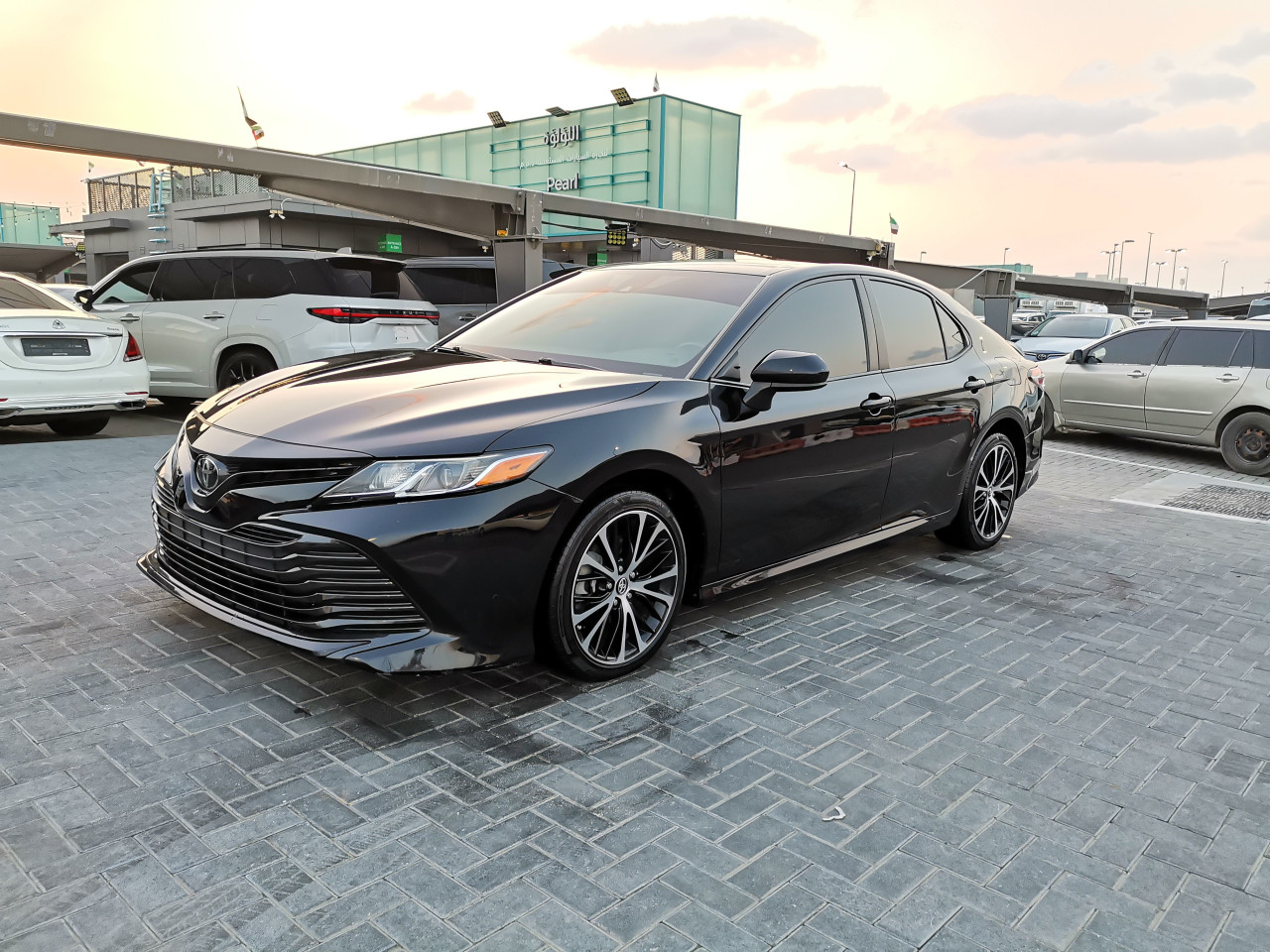 Toyota Camry - Image 3