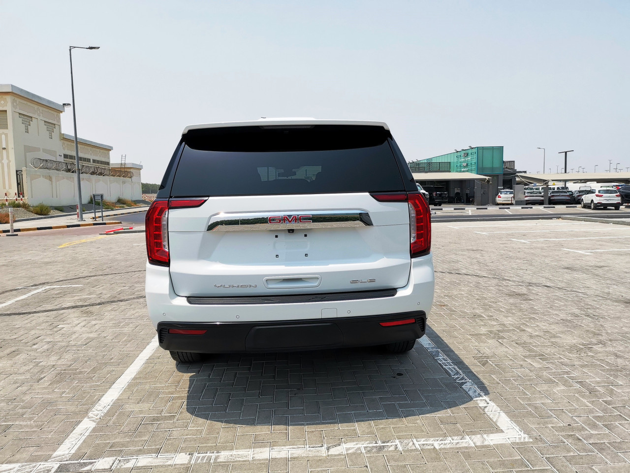 GMC Yukon - Image 7