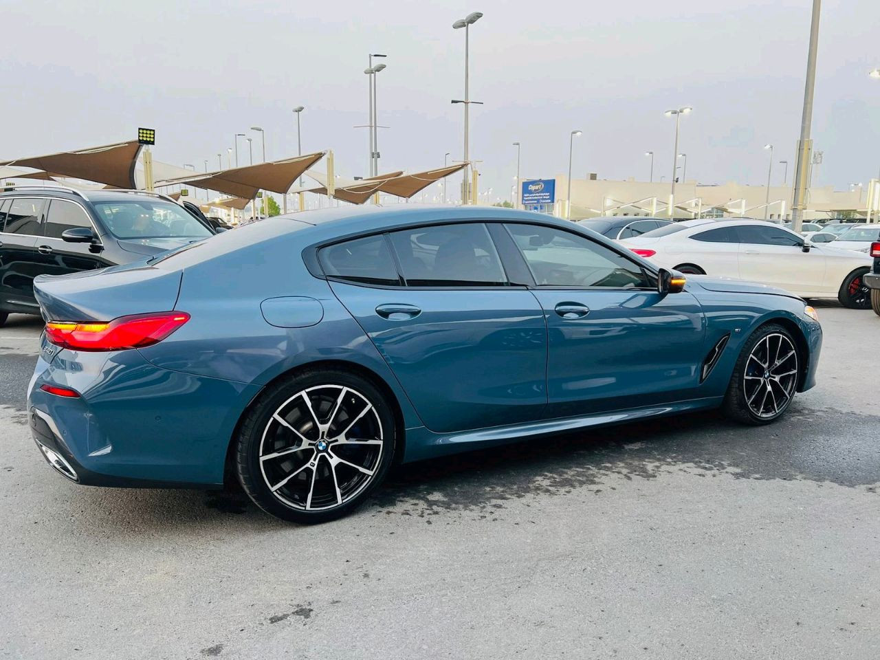 BMW 8-Series - Image 6