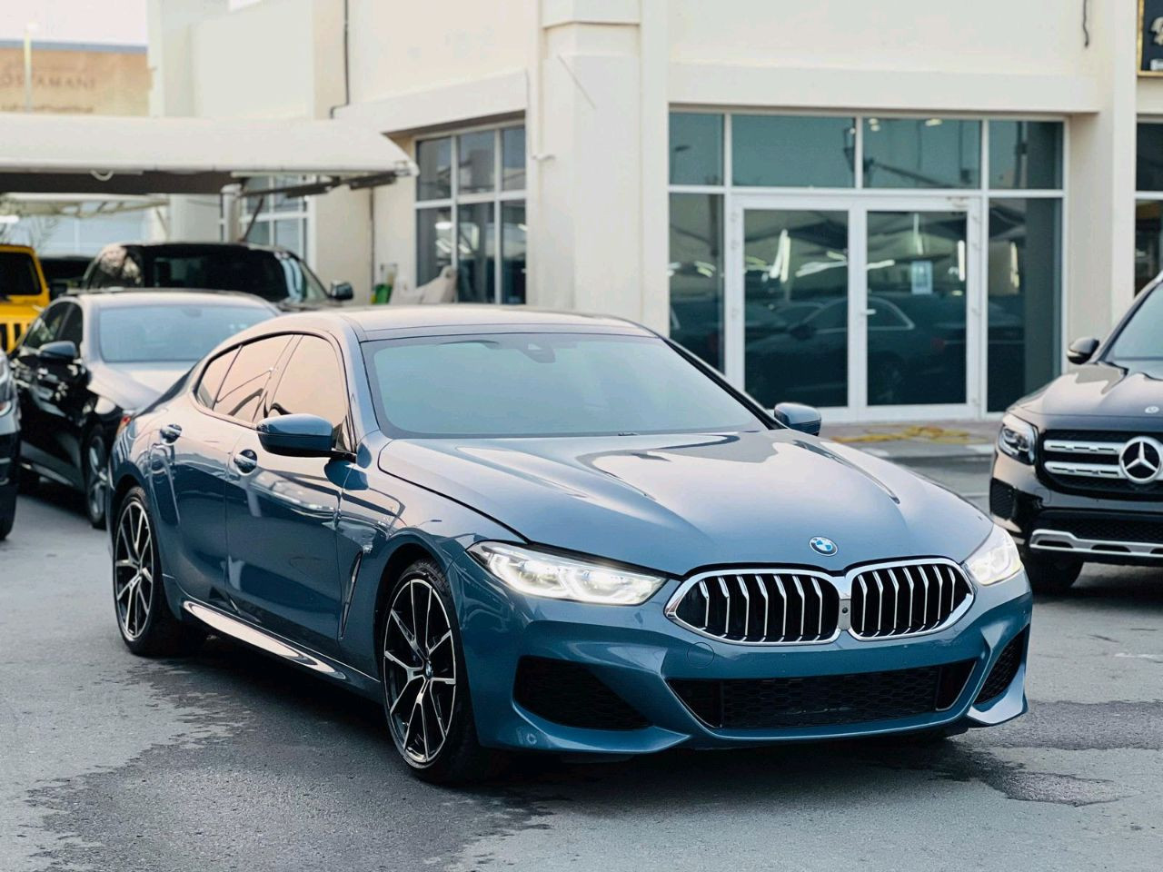 BMW 8-Series - Image 3