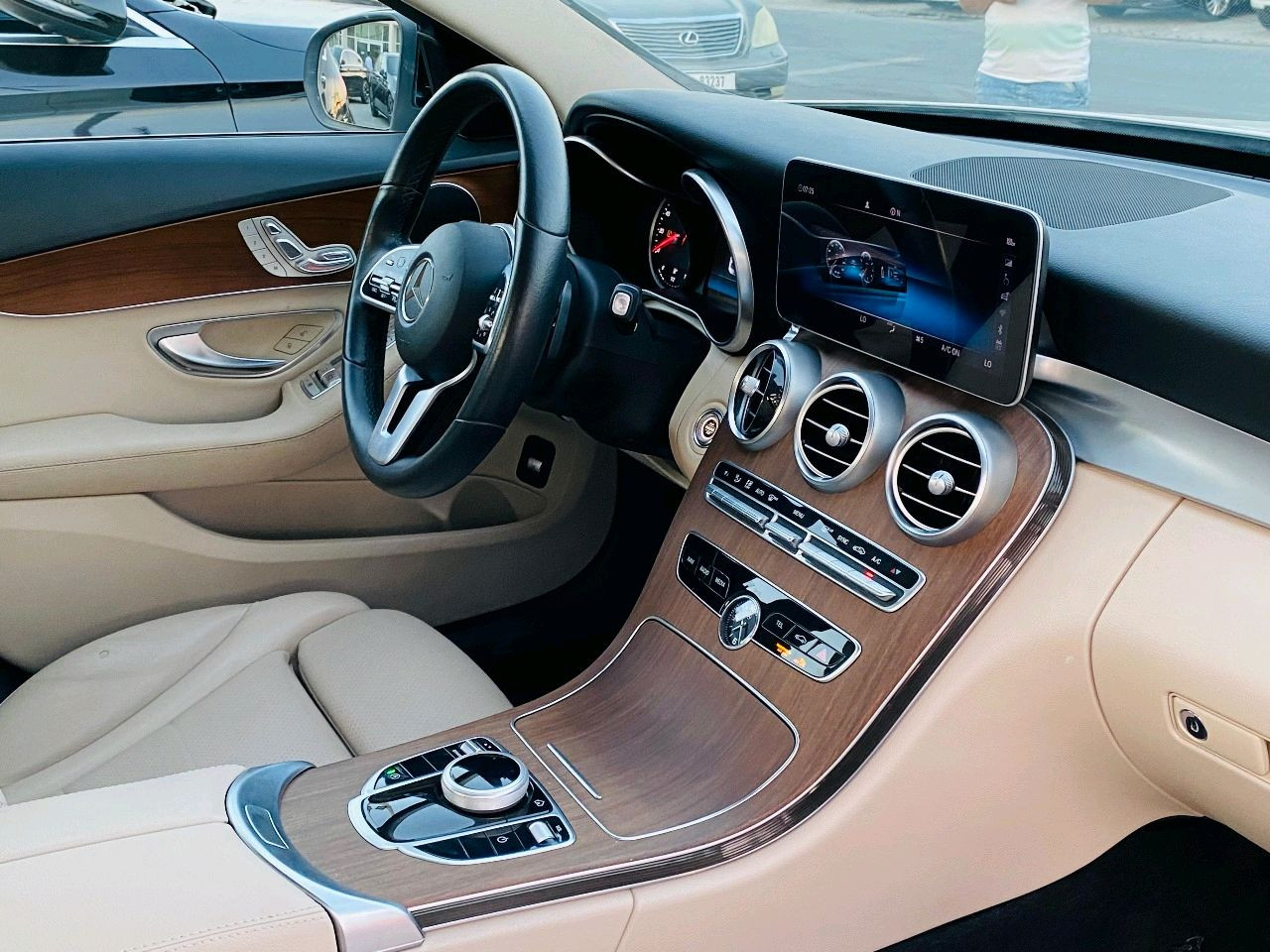 Mercedes Benz C-Class - Image 11