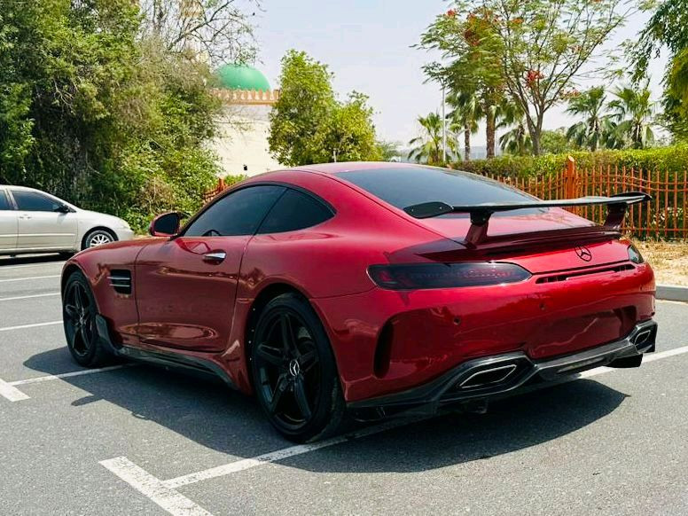 Mercedes Benz GT - Image 7