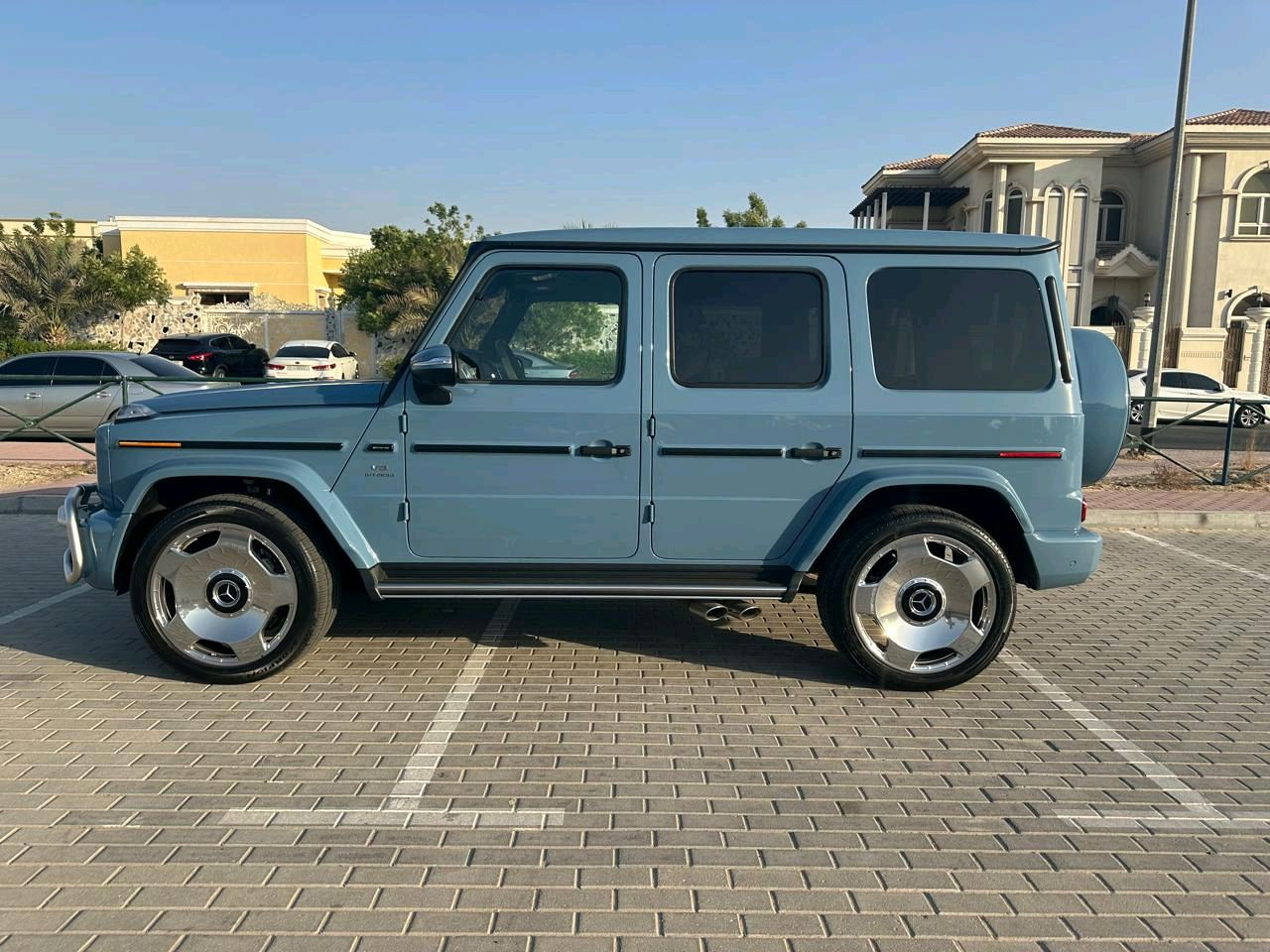 Mercedes Benz G-Class - Image 11