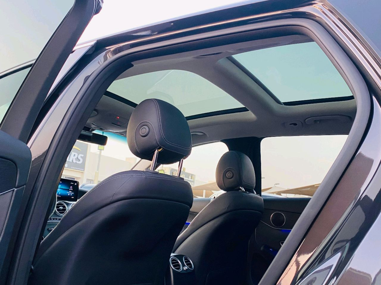 Mercedes Benz GLC - Image 9