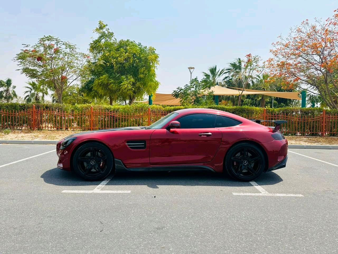 Mercedes Benz GT - Image 5