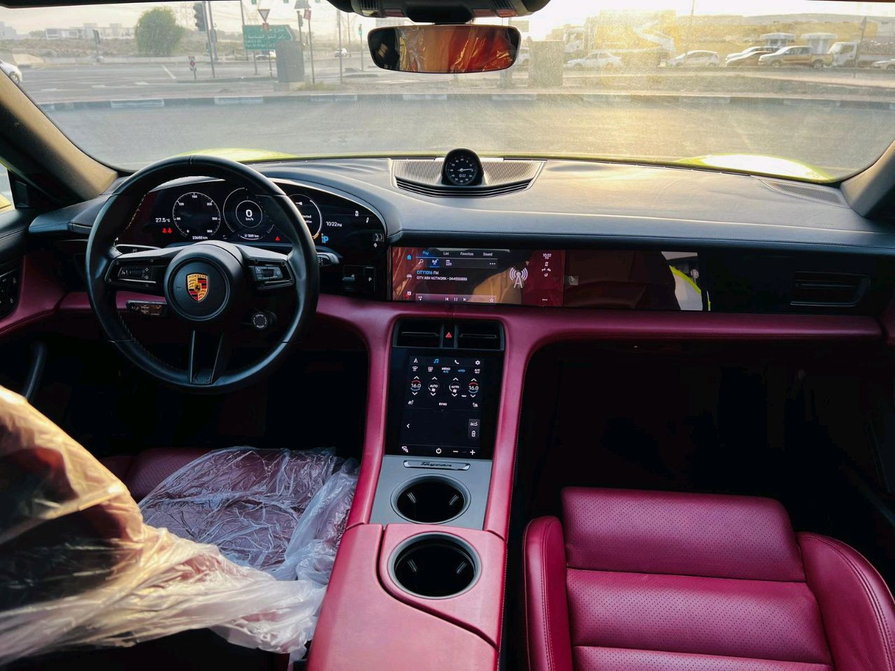 Porsche Taycan - Image 4
